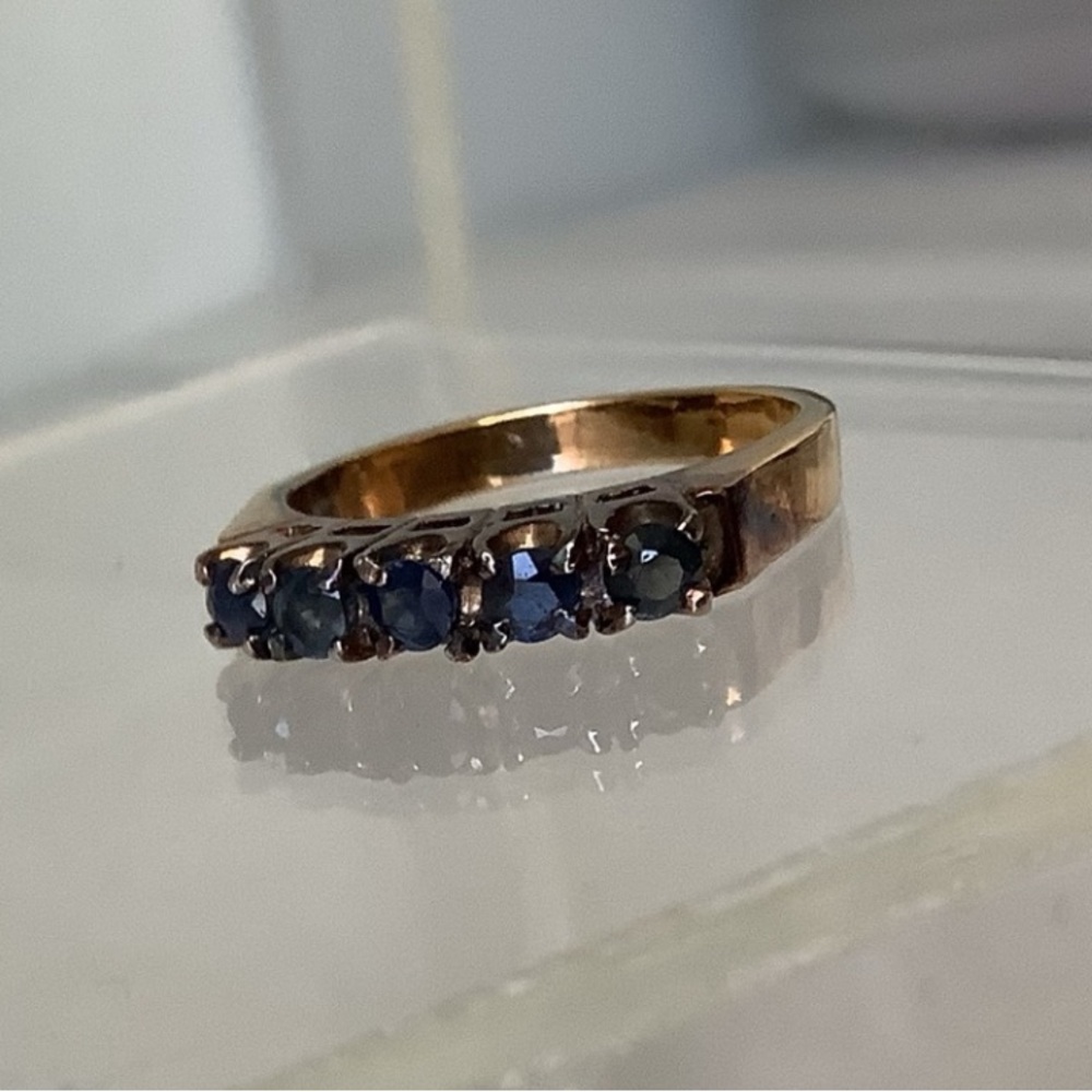 New vintage cocktail ring  5 Sapphire STG